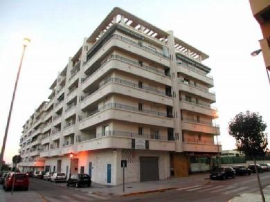 Apartamento con 3 dormitorios se vende en Marbella, Costa del Sol