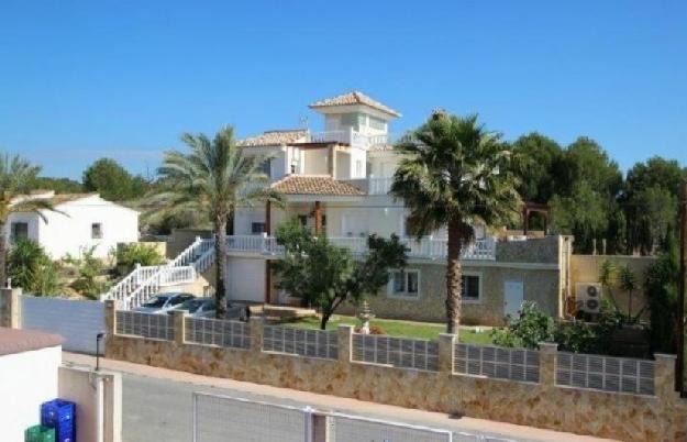 Chalet en venta en Alfàs del Pi (l'), Alicante (Costa Blanca)