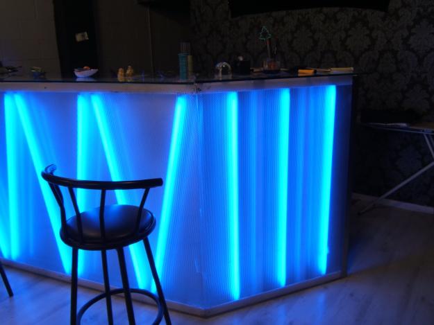 MOSTRADOR CON LUZES