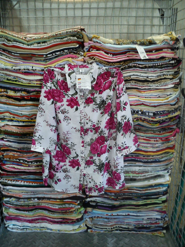 Venta al por mayor ropa nueva de verano por kilos, tel: 603205674