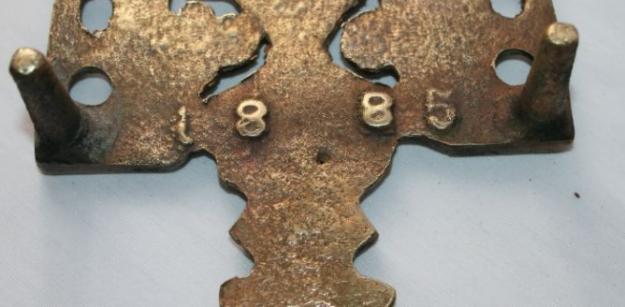 ANTIGUO PIE DE BRONCE PARA PLANCHAS - 1885