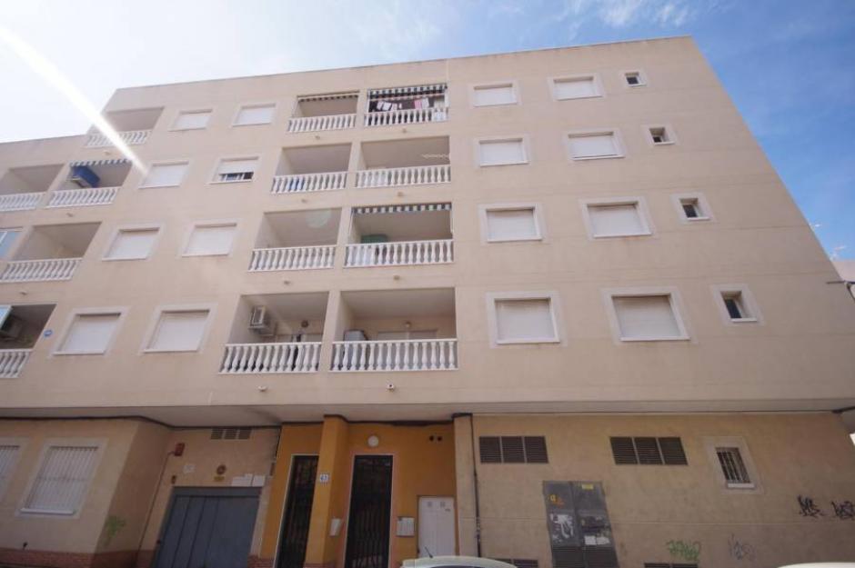 Apartamento en torrevieja (ref: j98)