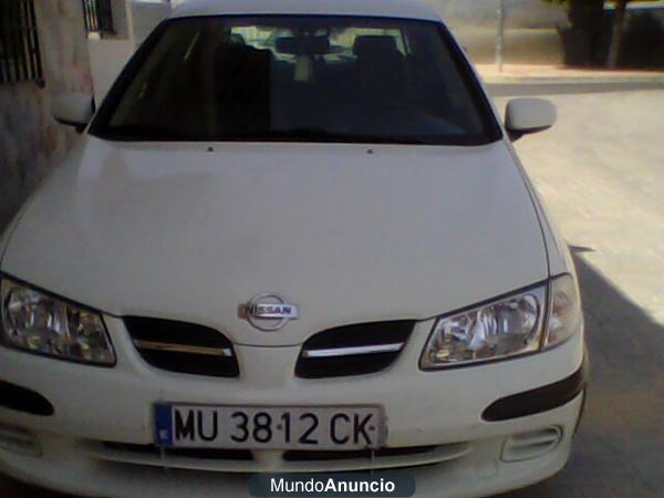 se vende nisan almera añio 2000