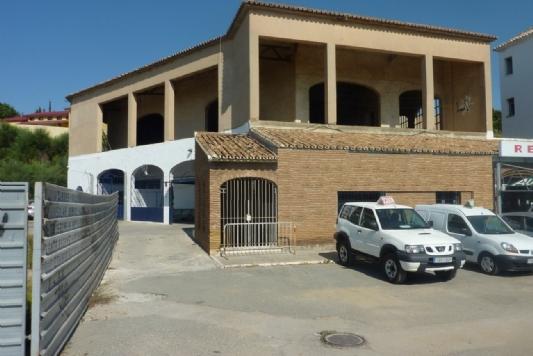 Negocio y Oficina En Venta en Cabopino, Málaga