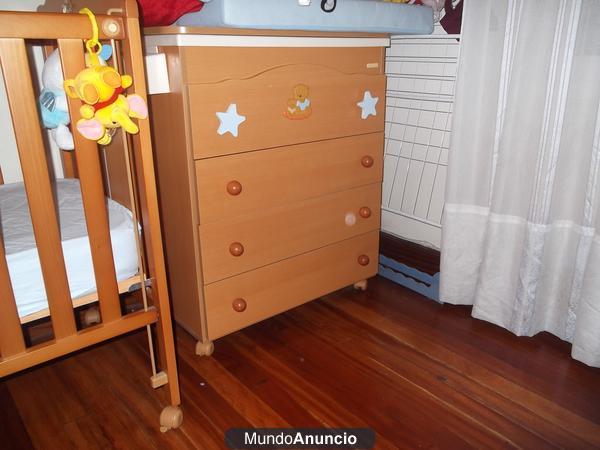 vendo cuna y mueble color miel con bañera incluida ..680100396