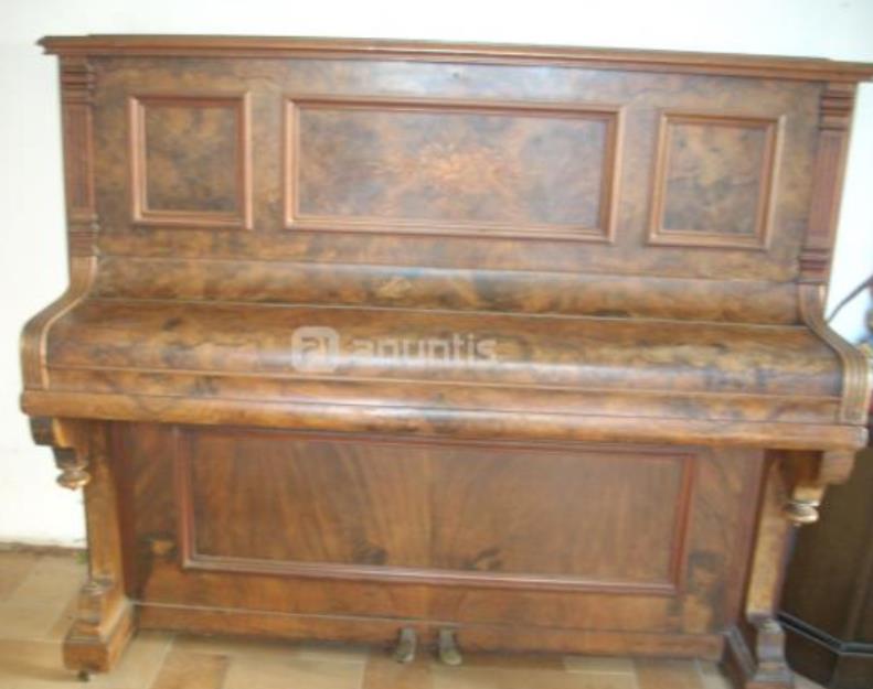 Se vende piano vertical Story&Clark