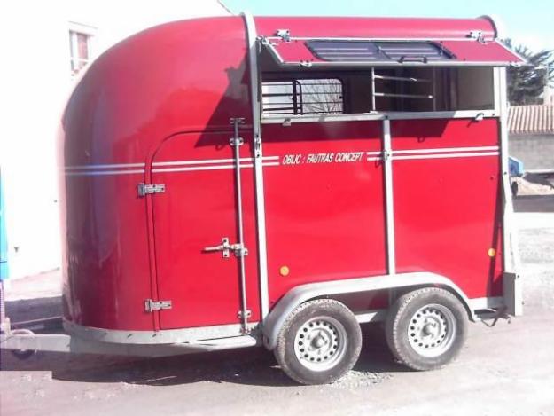 Van FAUTRAS OBLIC 2 caballos