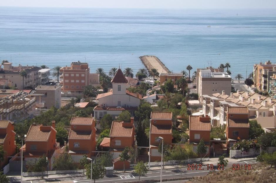 Se vende ático con fantásticas vistas al mar-residencial privado piscina parking 2 terraza