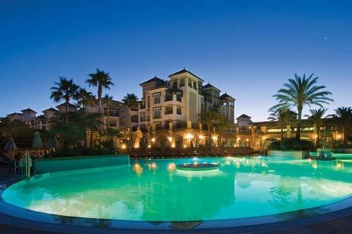 Venta Piso Estepona con garaje. soleado - Málaga