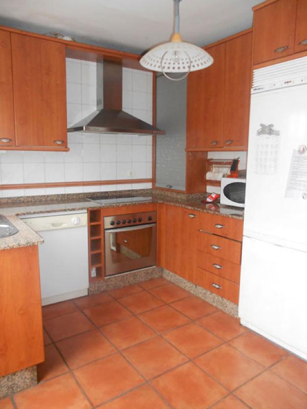 Venta casa reformada y amueblada en Vigo.