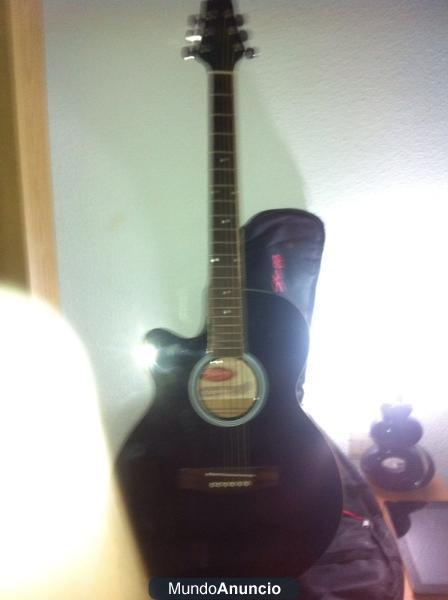 VENDO GUITARRA PARA ZURDO POR VIAJE, NUEVA !