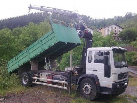 VOLVO VOLVO-FL - GRUA Y BASCULA - Vizcaya