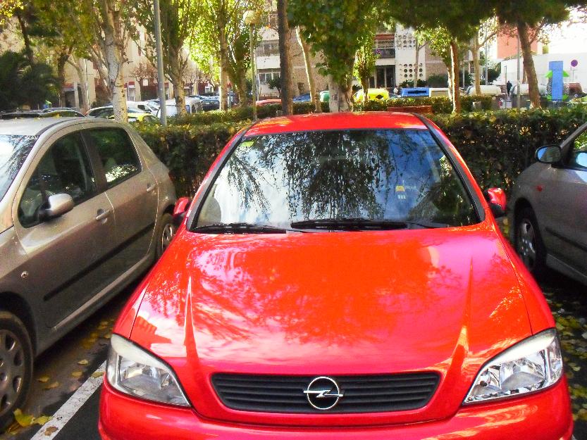 opel astra del 2001 guapisimo yantas,gomas nuevas,itv revision todo al corriente.