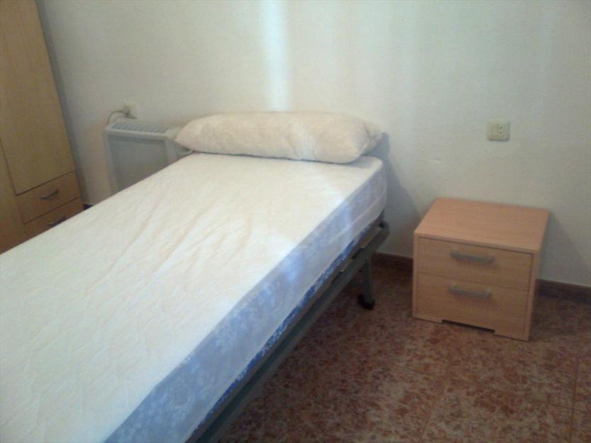 Se alquila habitacion 135 € albacete