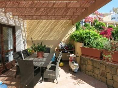 Chalet con 5 dormitorios se vende en Marbella, Costa del Sol