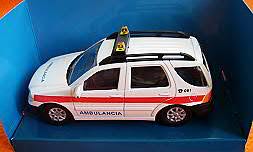 Mercedes-Benz ML Ambulancia (escala 1:43)