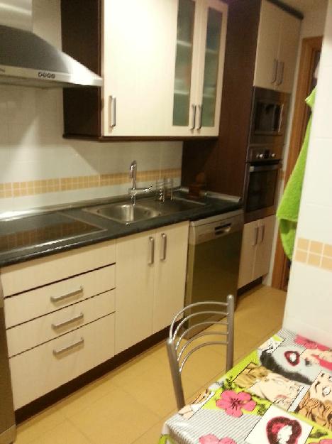 Piso en Venta. 3 Dormitorios. 80 m2. 90 m2c. Piso en planta zona hospital Fuenlabrada.