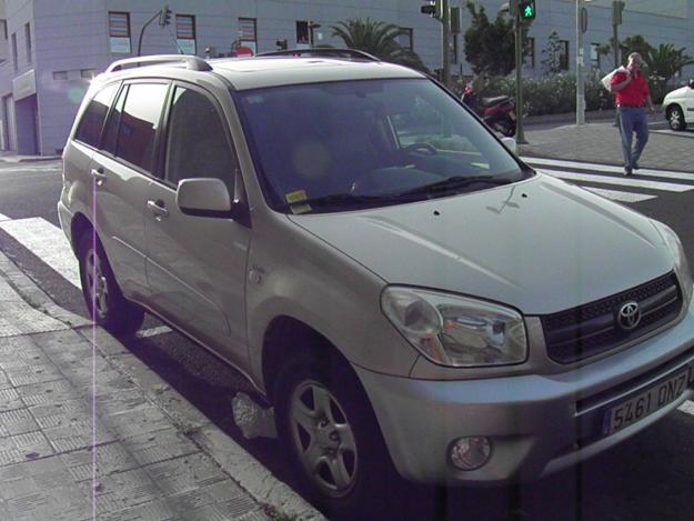 Vendo rav4 1.8 vvti 124cv como nuevo.