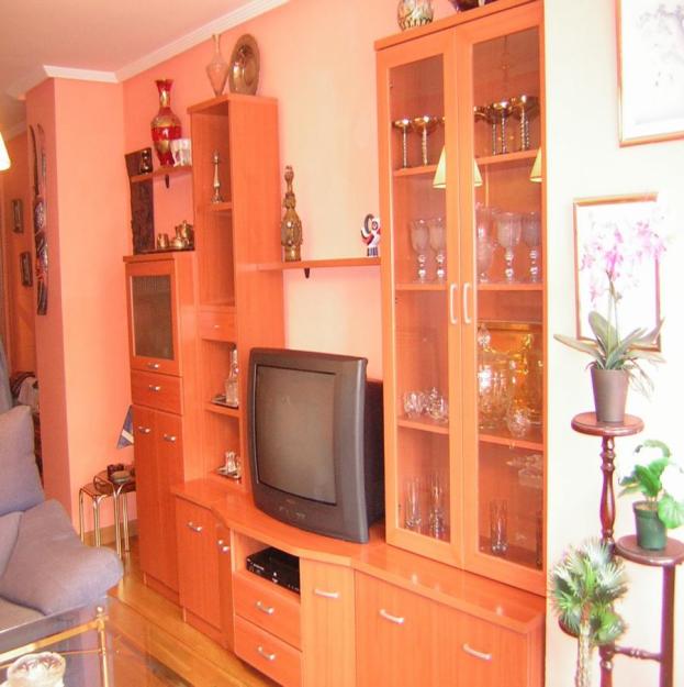 LOTE DE MUEBLES DE HOGAR CASI NUEVOS POR TRASLADO DE VIVIENDA.