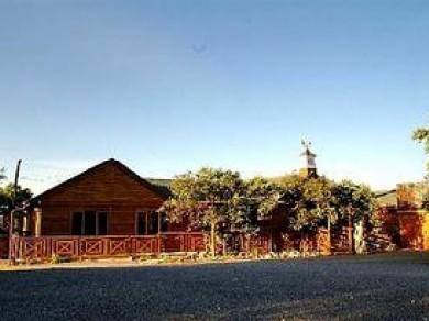 Chalet con 6 dormitorios se vende en Monda