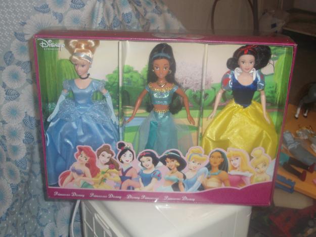 Caja muñecas Disney