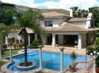 Chalet con 5 dormitorios se vende en Estepona, Costa del Sol - mejor precio | unprecio.es
