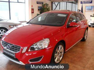 Volvo V60 D3 MOMENTUM