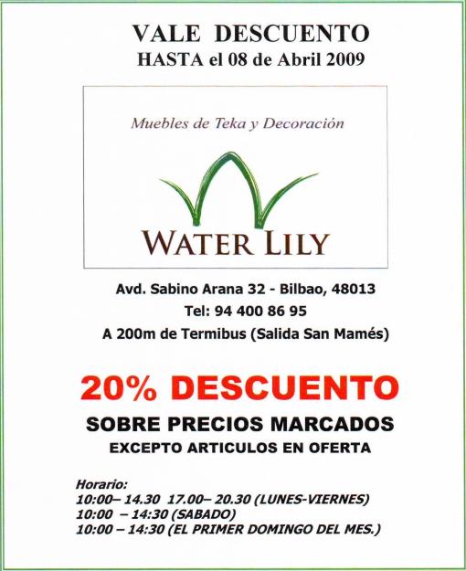 CHOLLO EN TIENDA DE MUEBLES DE TECA
