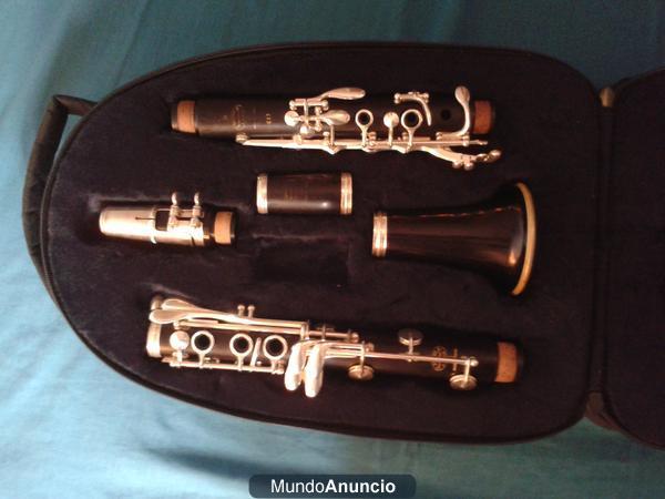 Vendo clarinete Buffet E13