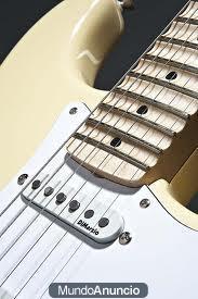 Guitarra Fender Stratocaster USA Signature YJM