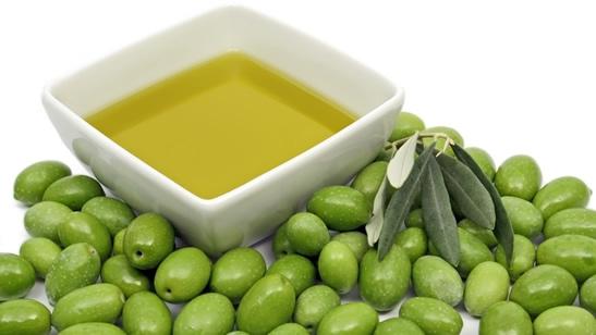 Aceite de oliva   extra cosecha propia 2.05 €  envasado