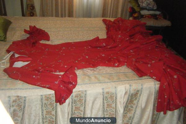 traje de flamenca bordado a mano