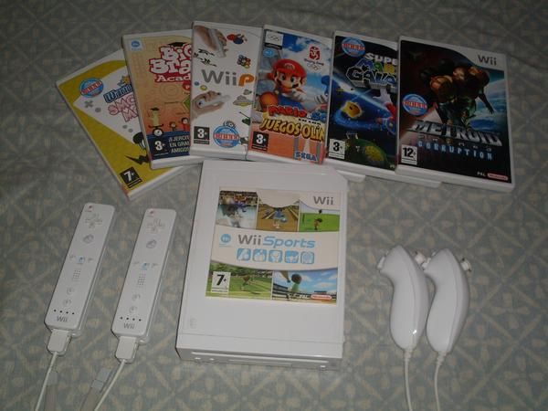 VENDO CONSOLA WII +2 MANDOS+2 NUNCHAKUS+7 JUEGOS