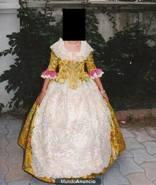 TRAJE DE VALENCIANA DEL SIGLOXVIII