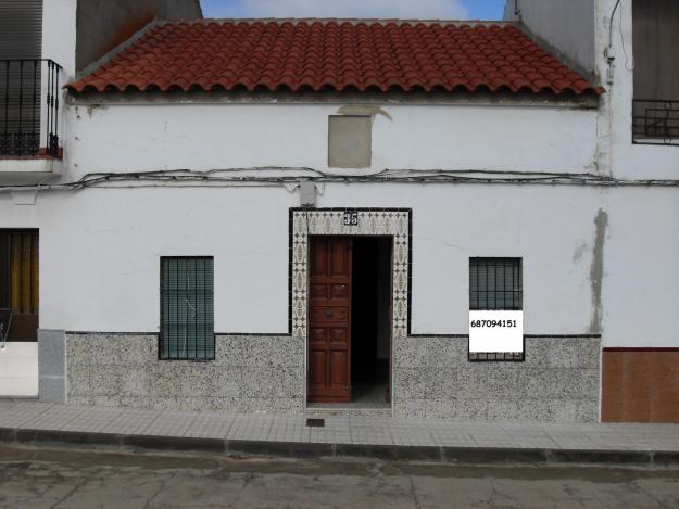 Casa en Valsequillo con tejado nuevo por 33.000 euros.
