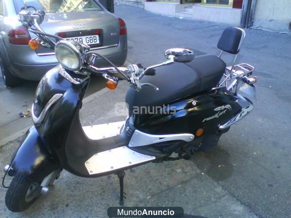 VENDO  UNA MOTO PRECIOZA