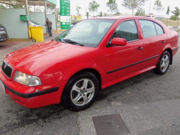 2004 SKODA OCTAVIA 1.8  GASOLINA  1599 € 602717114