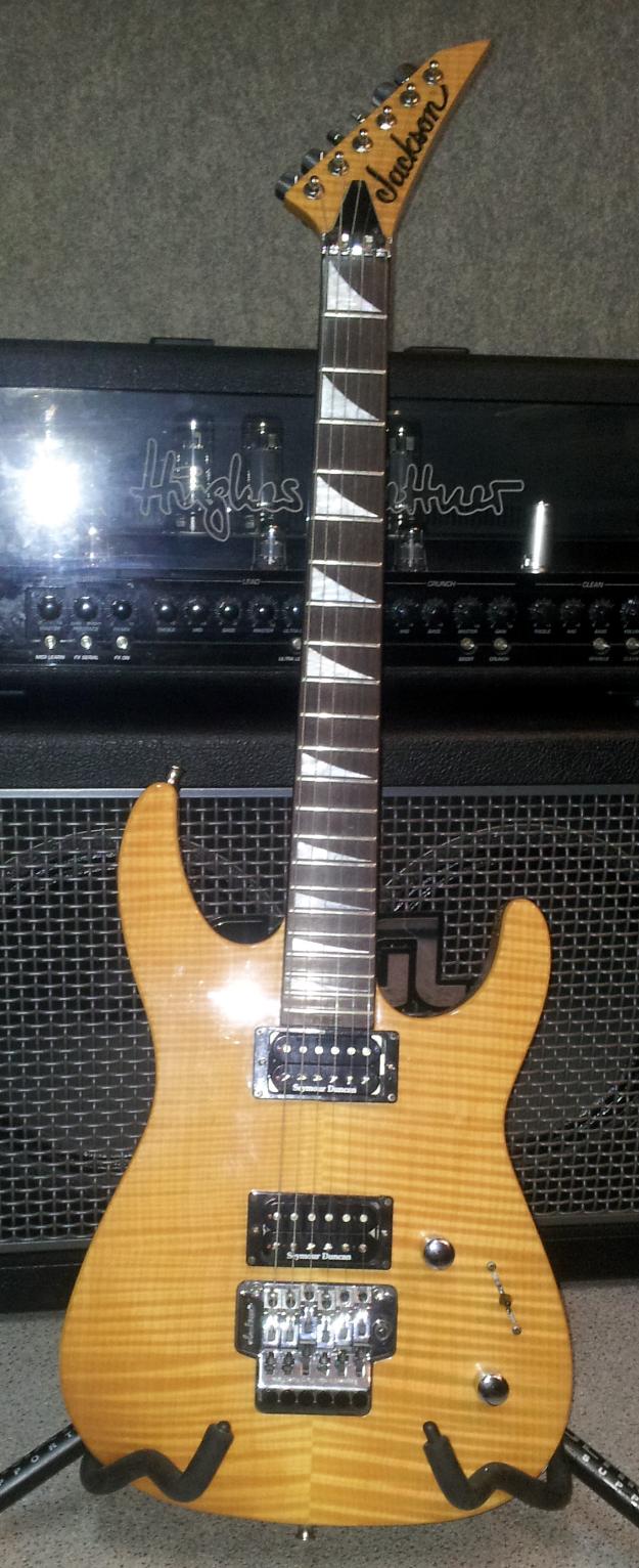 Guitarra Jackson Soloist