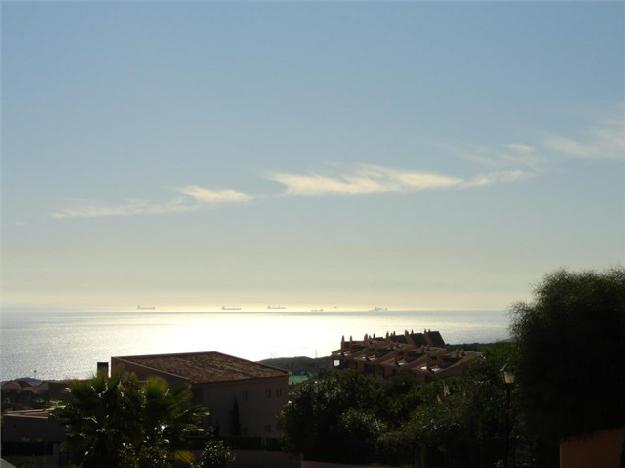 Parcela en Alcaidesa con vistas al mar