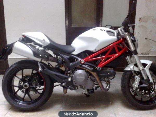 Se vende moto