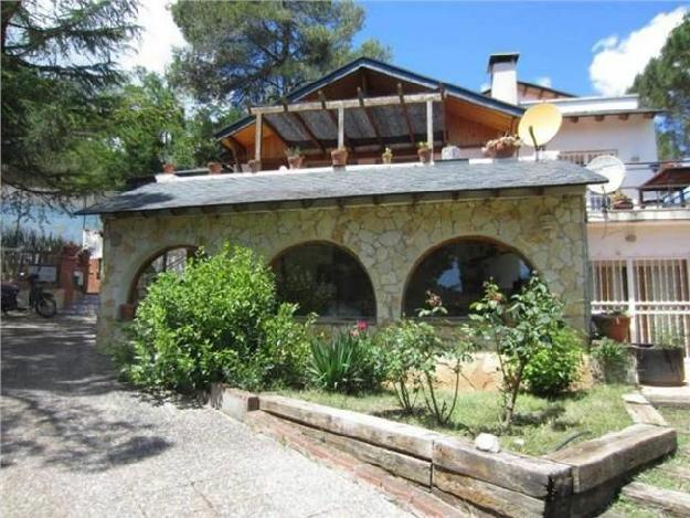 Casa en venta en Begues, Barcelona (Costa Garraf)