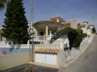 Chalet con 2 dormitorios se vende en Estepona, Costa del Sol - mejor precio | unprecio.es