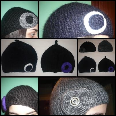 Se venden gorros y boinas de lana hechas a mano.