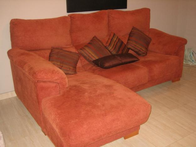 se vende sofa con chaise longue