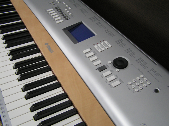 Piano Digital Yamaha DGX-620