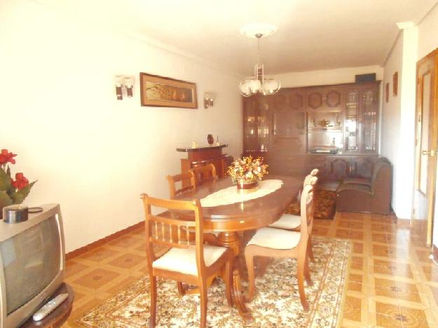 Casa pareada en Larraga