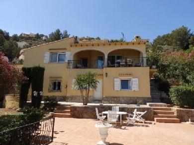 Chalet con 4 dormitorios se vende en Denia, Costa Blanca