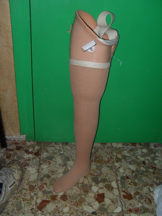 pierna ortopedica derecha