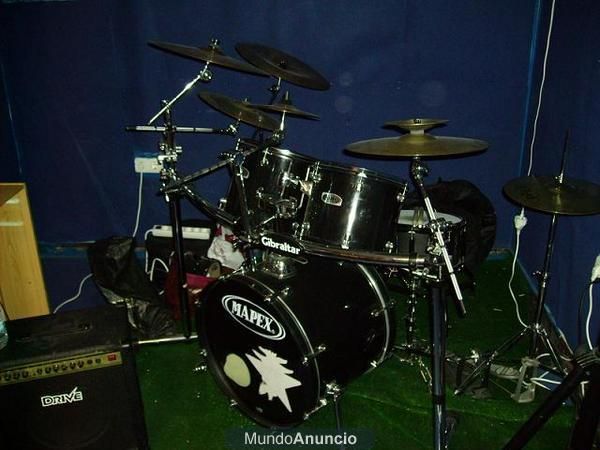 Se vende Batería Mapex Completa!