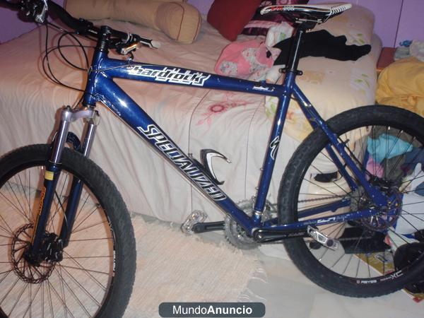 VENDO BICICLETA SPECIALIZED HARDROCK